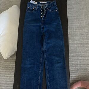 Levi’s ribcage jeans